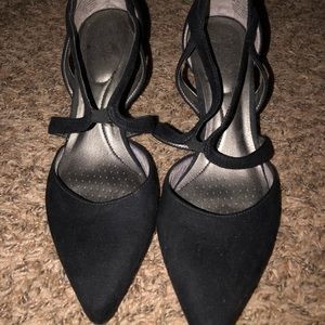 Life Stride Women’s Seamless Dress Pump